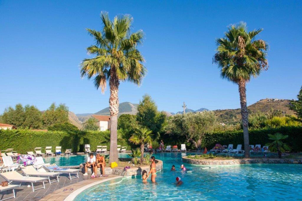 Villaggio Holiday Beach Diamante Eksteriør bilde